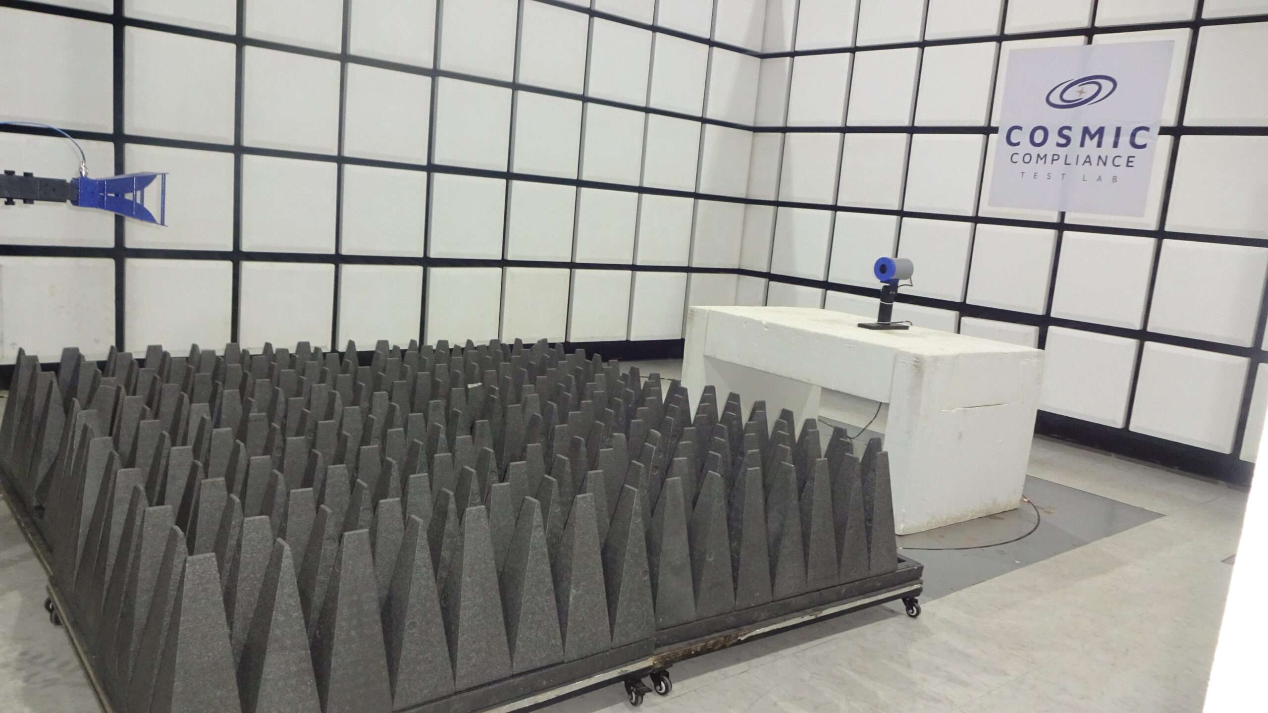 3M semi anechoic shielded chamber